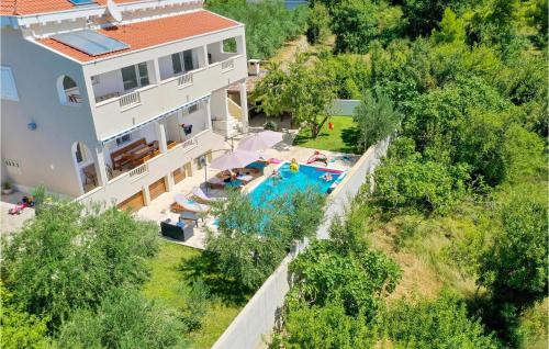 Gorgeous Home In Kastel Sucurac – khách sạn tại Kastel Sucurac