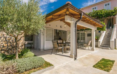 1 Bedroom Amazing Apartment In Krk