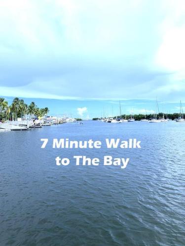 GroveO1 10 min from the beach GroveO1 10 min from the beach