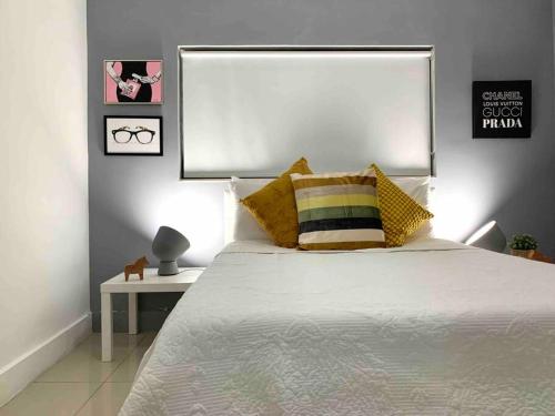 GroveO1 10 min from the beach GroveO1 10 min from the beach