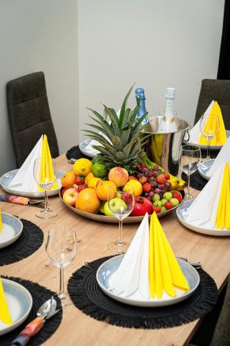 Victory Deluxe Suite