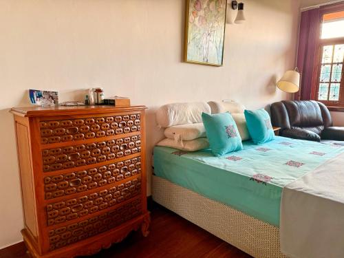 1 queen bed