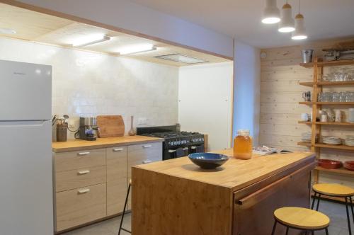 Grand appartement vue Montagne plein sud grand garage sur demande Grand appartement vue Montagne plein sud grand garage sur demande