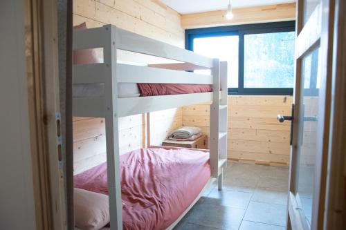 Grand appartement vue Montagne plein sud grand garage sur demande Grand appartement vue Montagne plein sud grand garage sur demande