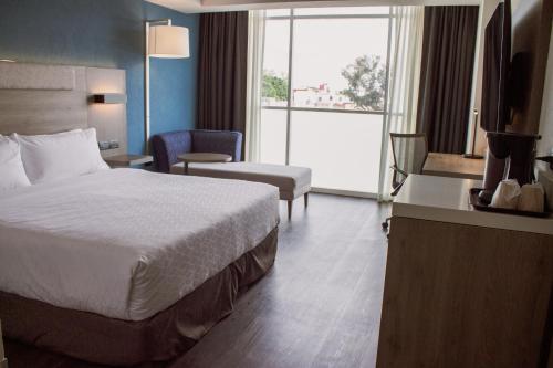 609937670 Holiday Inn Express Guadalajara Expo by IHG