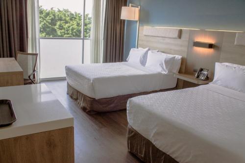 609937679 Holiday Inn Express Guadalajara Expo by IHG