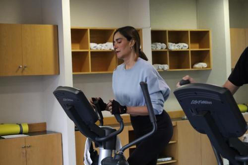 609943095 Holiday Inn Express Guadalajara Expo by IHG