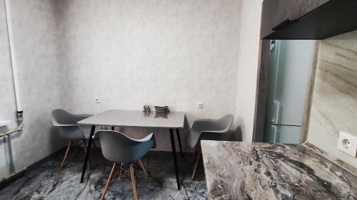 . Князя Володимира 3 CityRooms