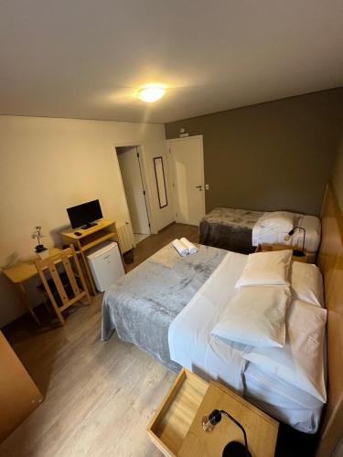 Suite with Balcony image 10