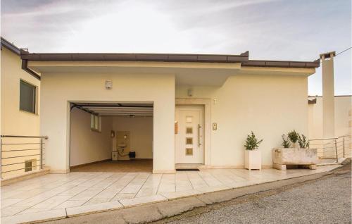 virtuve, Four-Bedroom Holiday Home In Brist in Brist