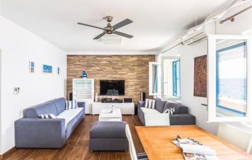 Four-Bedroom Holiday Home In Brist in Brist
