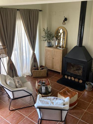  Bonita casa a estrenar en paraje natural a 35 minutos de Sevilla in El Ronquillo