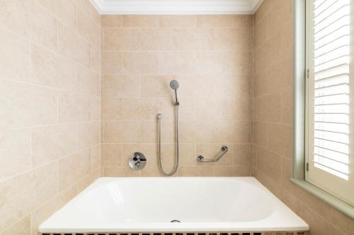 Petersham Hotel in Wimbledon