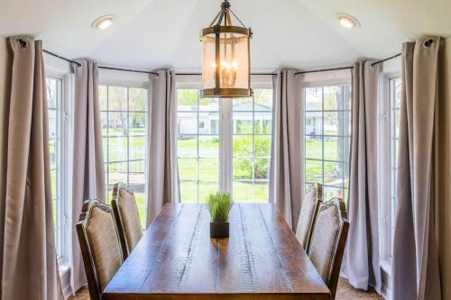 -Urban Farmstead & Rec Barn in Appleton, USA