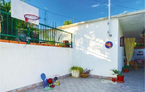 Pet Friendly Home In Zrnovnica, Spalato (Split) (foto 6)