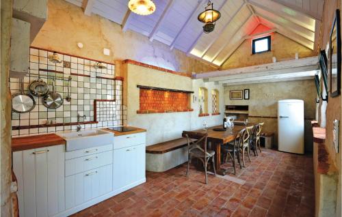 Gorgeous Home In Split, Split (foto 8)