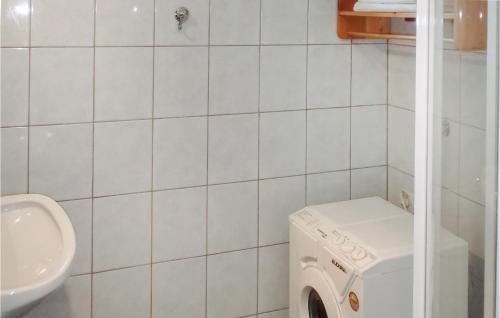 Apartment Filfing II - image 4