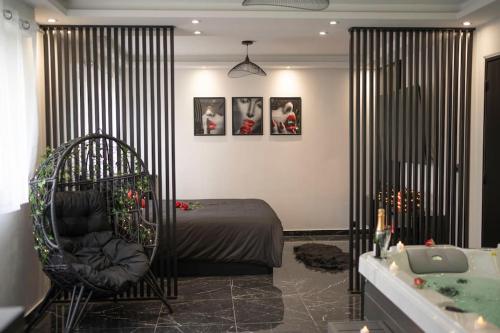 Love Room, Luna Spa in Сан-Уан-ль'Омон