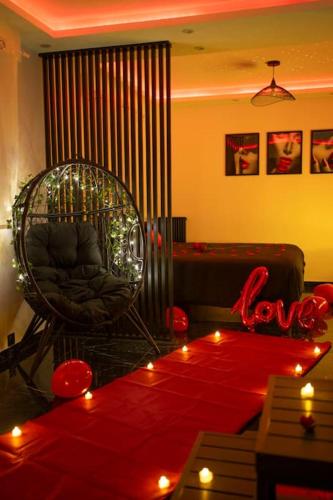 Love Room, Luna Spa in Сан-Уан-ль'Омон