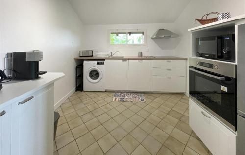 Konyha, Lovely Apartment In Mauléon D'armagnac (Lovely Apartment In Mauleon D'armagnac) in Roquefort