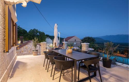 Viesnīcas āriene, Stunning Home In Lovrec With Sauna in Tijarica