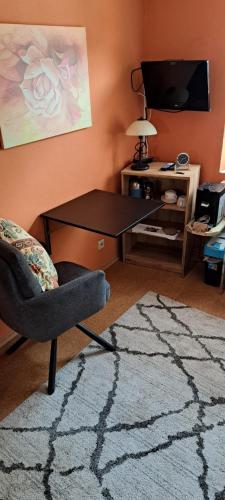 Shared lounge/TV area, Ferienwohnung Piccolino in Jockgrim