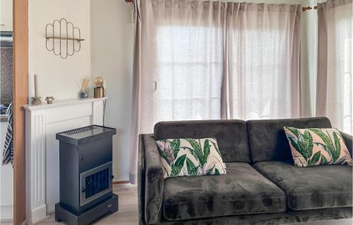 One-Bedroom Holiday Home in Tzummarum - image 12