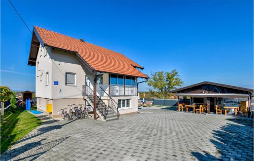 ทัศนียภาพภายนอกโรงแรม, Gorgeous Home In Gracec With Sauna in เซสเวตสกี คราลเยเวซ