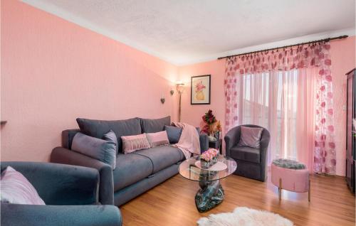 2 Bedroom Nice Apartment In Rijeka 3
