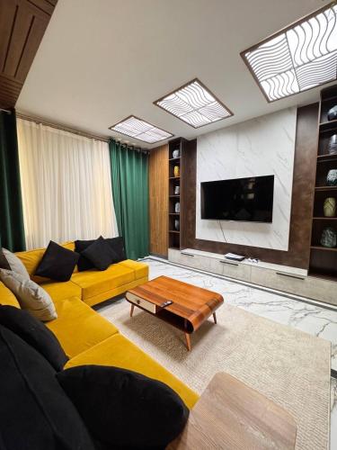 Facilities, Paradise Corner Bugatti in Yusufkhona
