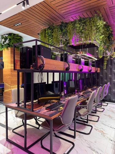 Recreational facilities, Paradise Corner Bugatti in Yusufkhona