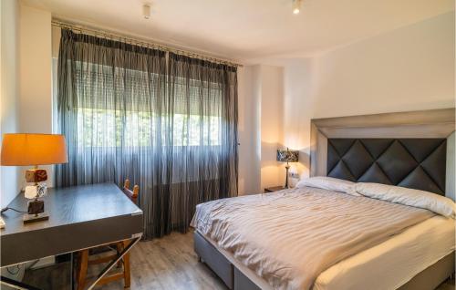 Four-Bedroom Holiday Home image 4