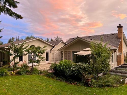 Five Gables B&B in Qualicum Beach, Canada