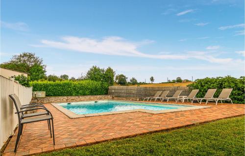 Peldbaseins, Beautiful Home In Beauville in Beauville