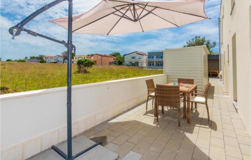 Pohled zvenku, One-Bedroom Apartment In Vir in Vir