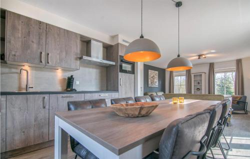 Konyha, Gorgeous Home In Den Ham With Sauna in Twenterand