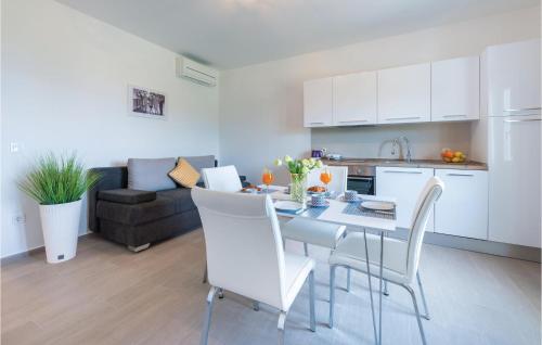 One-Bedroom Apartment In Cavtat 3