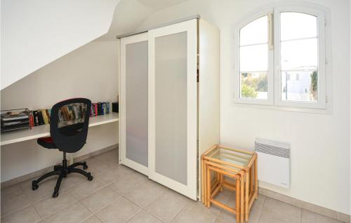 Holiday Home Aigues-Mortes with Sea View 02 - image 8