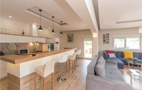 Kitchen, Six-Bedroom Holiday Home In Bilisane in Brbinj