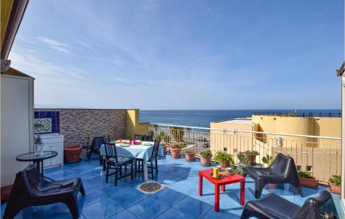 4 Bedroom Lovely Apartment In Capo D'orlando
