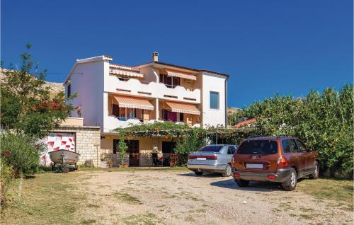 Viesnīcas āriene, Lovely Apartment In Dinjiska With House Sea View in Dinjiska