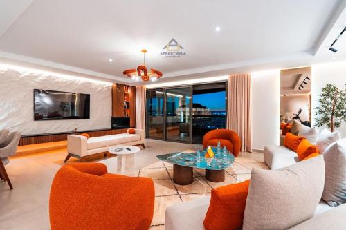 Royal Senior Suite 3Bd & 3Ba -By Appart Ayla in Sour Jdid