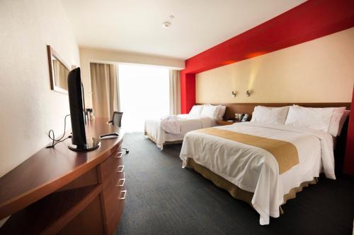 610024152 Holiday Inn Express Guadalajara Expo by IHG