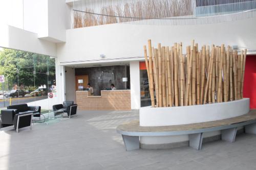 610024175 Holiday Inn Express Guadalajara Expo by IHG