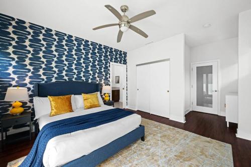 Spacious 4BR House Open Floor Plan with Backyard in Los Angeles, USA