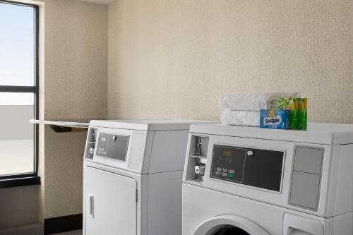 Holiday Inn Columbus-Hilliard an IHG Hotel - image 10