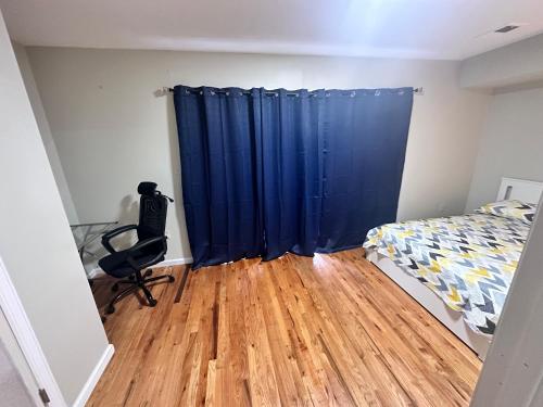 Cozy rooms with private balcony in Newark, USA