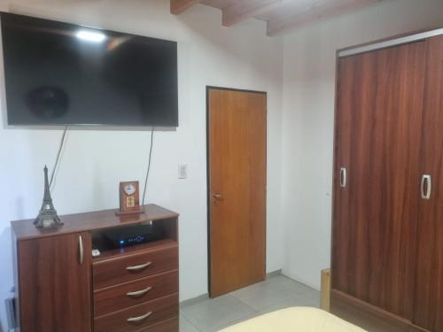 Moderna y hermosa Casa-Duplex con piscina y excelente ubicación