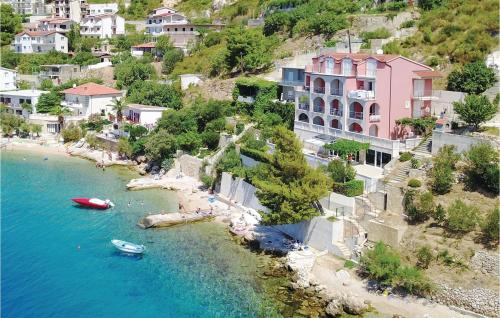 Nice Apartment In Stanici With Kitchenette