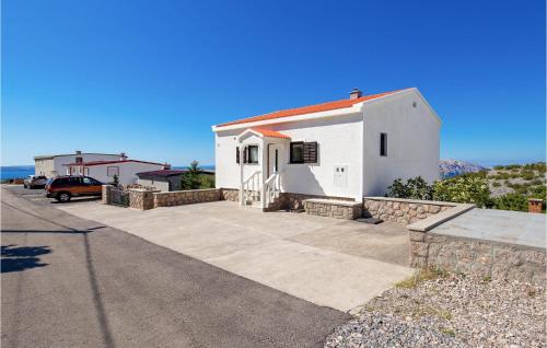 Nice Apartment In Jablanac With Kitchen
